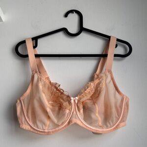 Delicate Lace Bra in Soft Peach